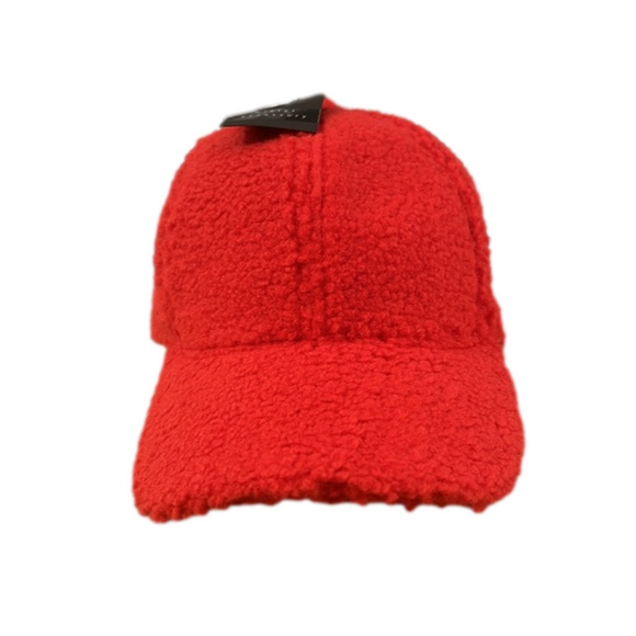 COPY - Red Shaggy cap NEW - Picture 1 of 6